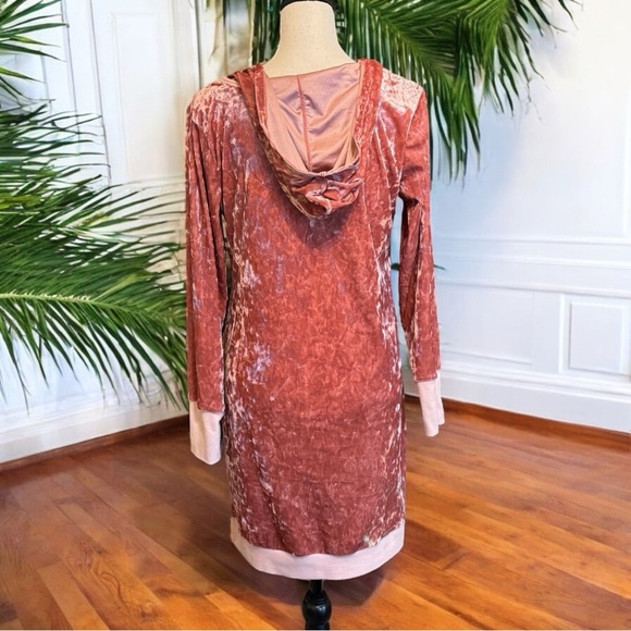Betsey Johnson Crushed Velvet Hoodie Dress – Size Small - Picture 4 of 16